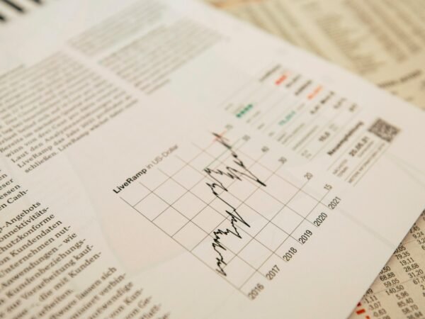 Membuat Pokok-pokok Laporan Kegiatan